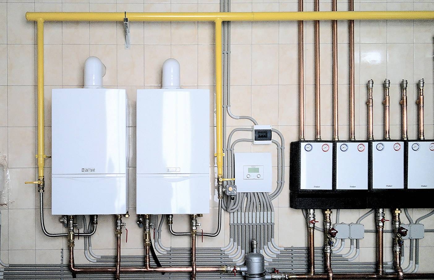 Ремонт и обслуживание настенных газовых котлов с полной трубной обвязкой